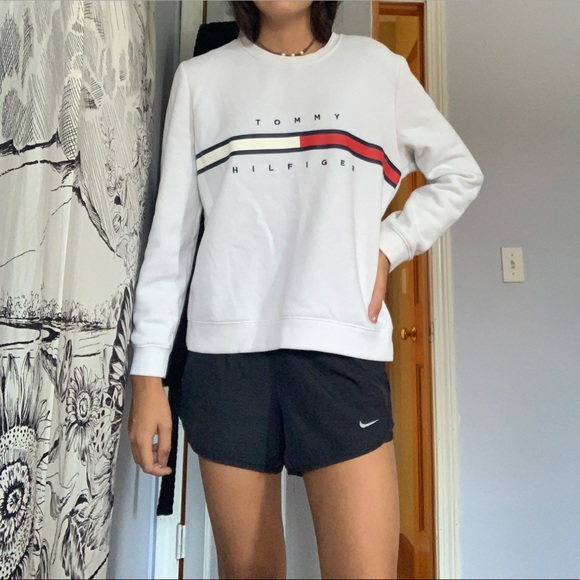 White Tommy Hilfiger logo crewneck! - Picture 5 of 5